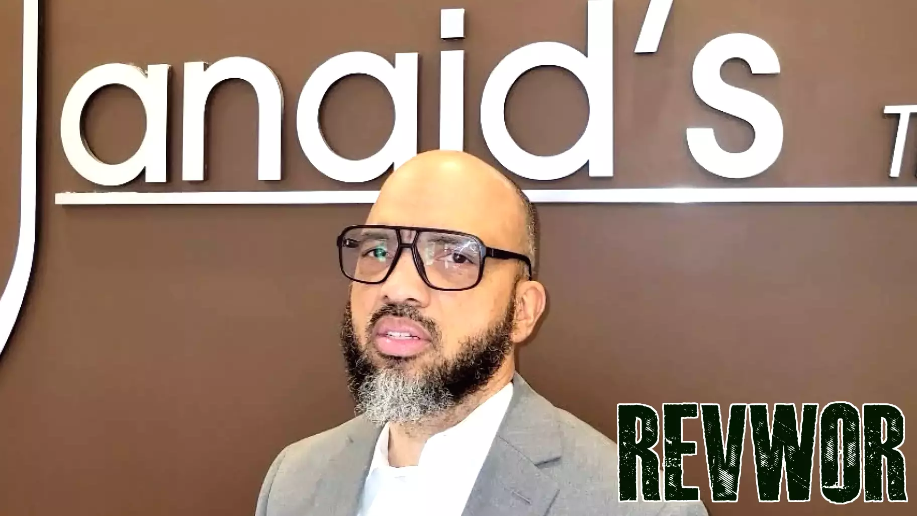 Barbershop Owner Janaid Kareem: A Catalyst for Entrepreneurial Growth in Dover