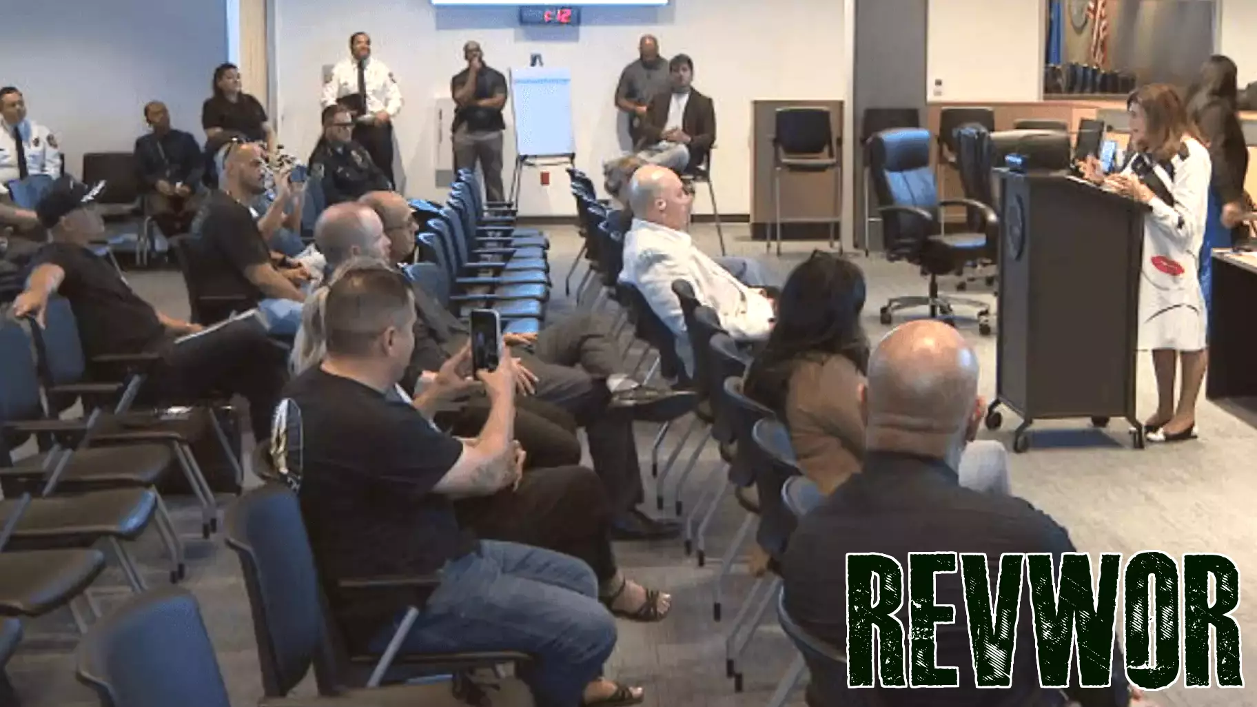 City of Las Vegas and business owners meet for update on homeless outreach efforts