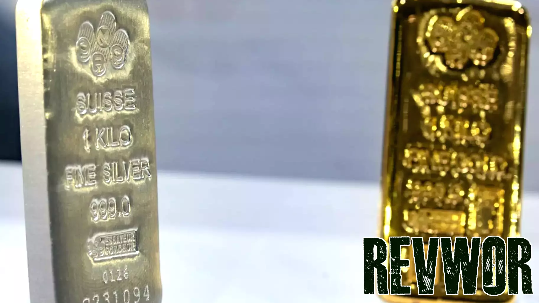 Gold and silver extend selloff after market meltdown