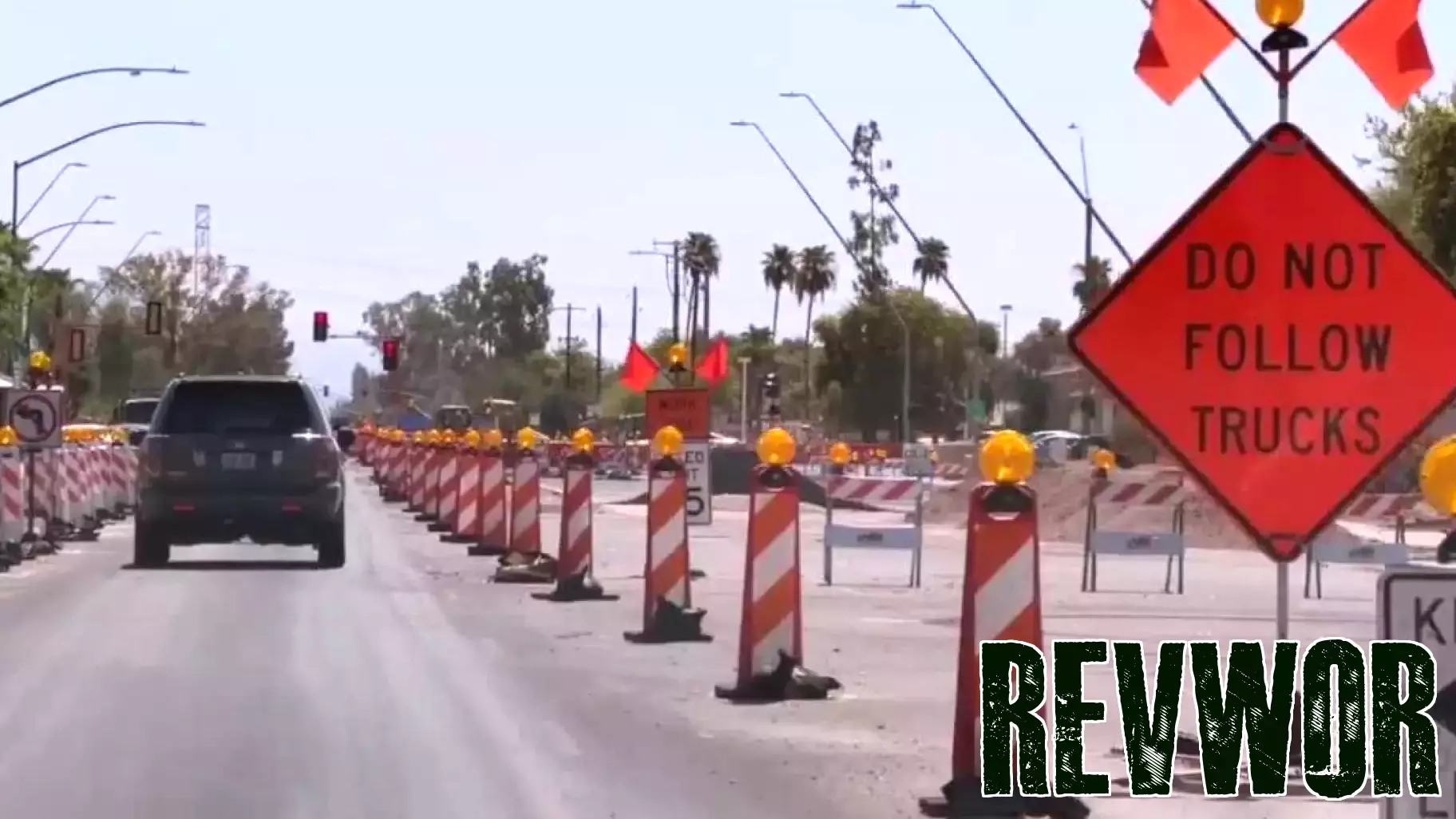 Mesa businesses struggle as Val Vista Drive roadwork drags on
