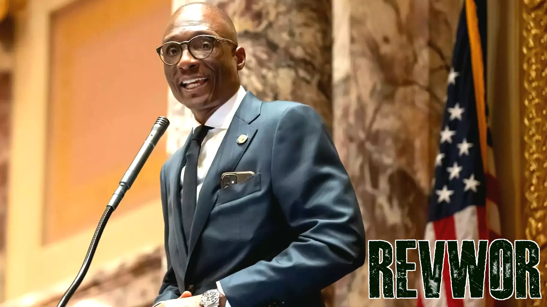 Minnesota Senate President's Dual Roles Raise Ethical Questions