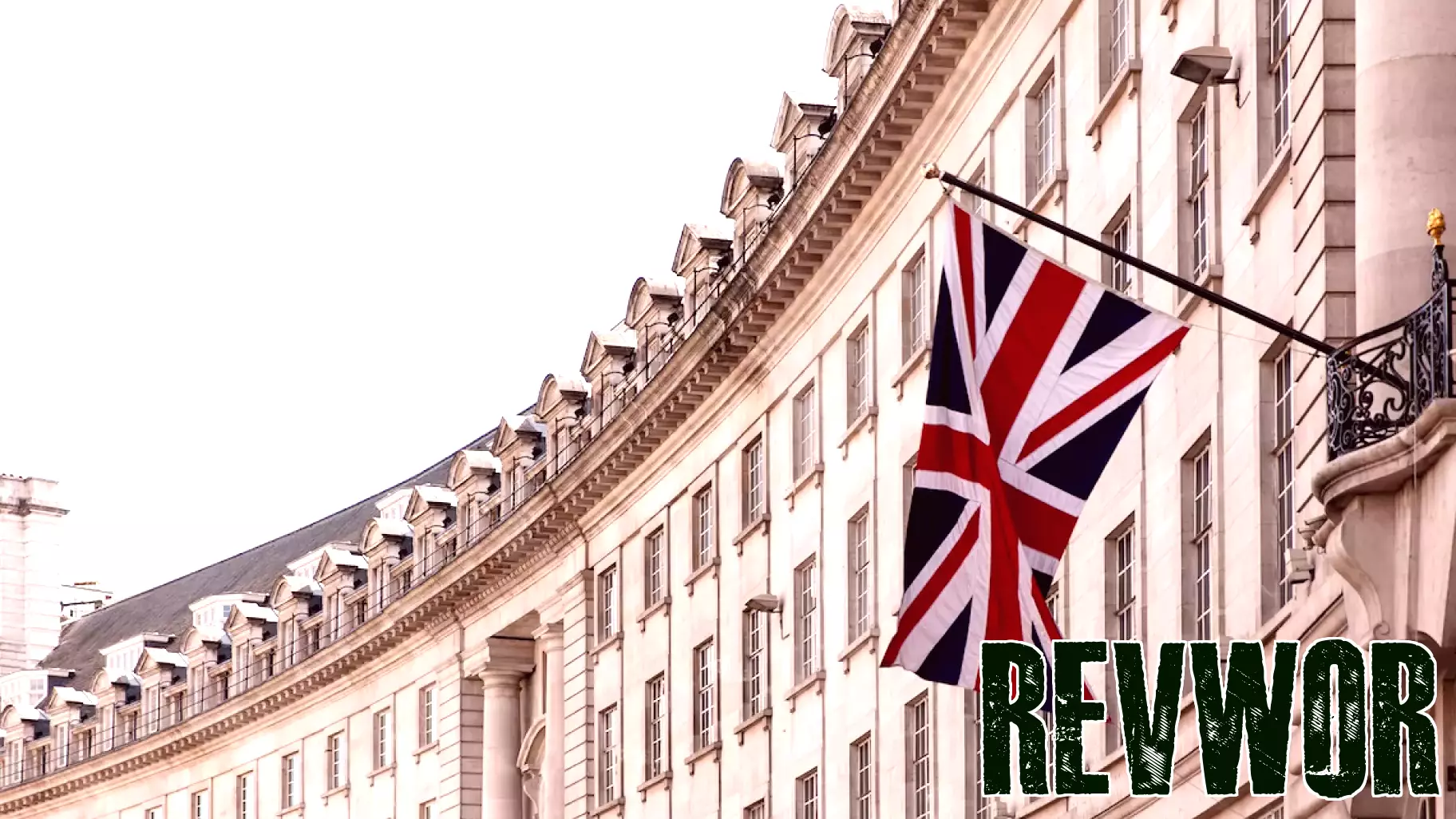 UK Business Activity Hits 13-Month Low Due to Middle East War