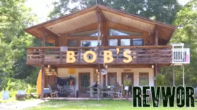 Coldwater Creek flooding impacts business at 'Bob's Canoes' in Milton