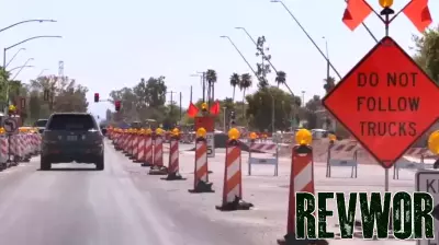 Mesa businesses struggle as Val Vista Drive roadwork drags on