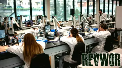 Swiss Watch Industry Experiences First Employment Decline Since Post-Pandemic Recovery