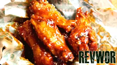 We Tried Five Flavors of Wings from Wingstop and the Best One Surprised Us
